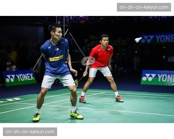 特写镜头：布莱顿后腰吉尔摩在对手转换瞬间的预判性拦截