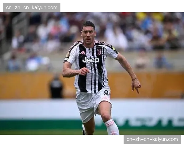 经纪人确认：弗拉霍维奇暂无离队打算，专注于尤文图斯本赛季征程